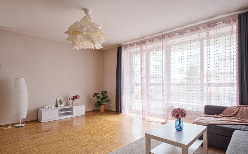 3 pokoje 70m2 na Woli z garażem