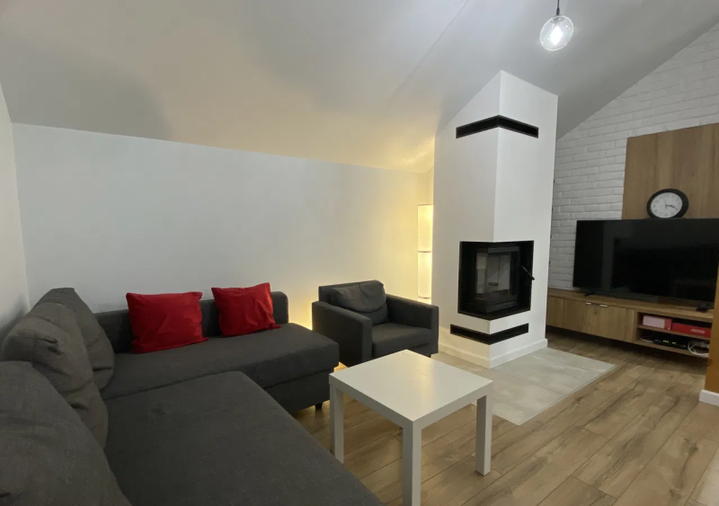 Przestronne 98 m² na Bielanach — 4 pokoje, taras, cisza i zieleń
