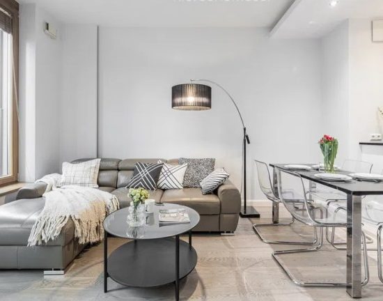 Na wynajem Apartament 50 m2 z garażem, Muranów