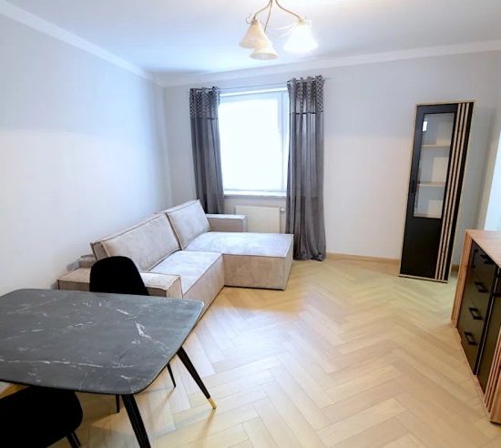 2-pok. 44m2 / Al Stanów Zjednoczonych / Wiatraczna / po remoncie