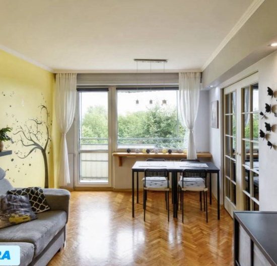 Spokojne 3-pokojowe mieszkanie z balkonem w centrum
