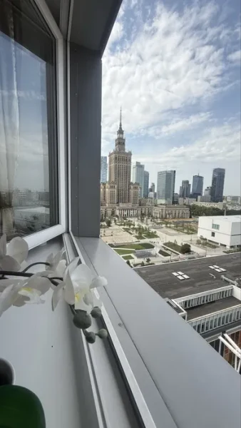 Cozy Apartment in the Heart of Warsaw with Stunning View