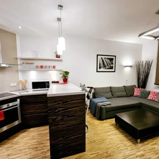 Apartament przy metrze Dworzec Gdański — od właściciela